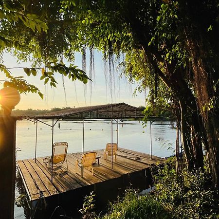 Moon River Resort Phimai Екстер'єр фото