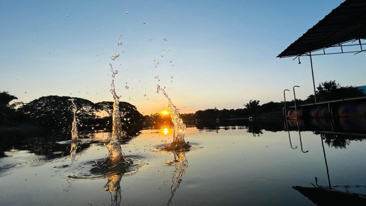 Moon River Resort Phimai Екстер'єр фото
