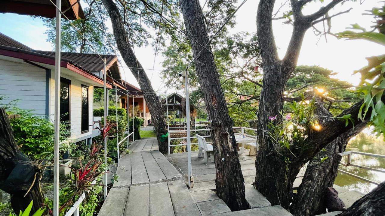 Moon River Resort Phimai Екстер'єр фото