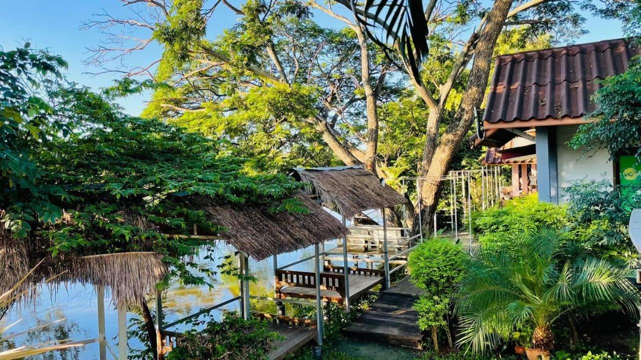 Moon River Resort Phimai Екстер'єр фото