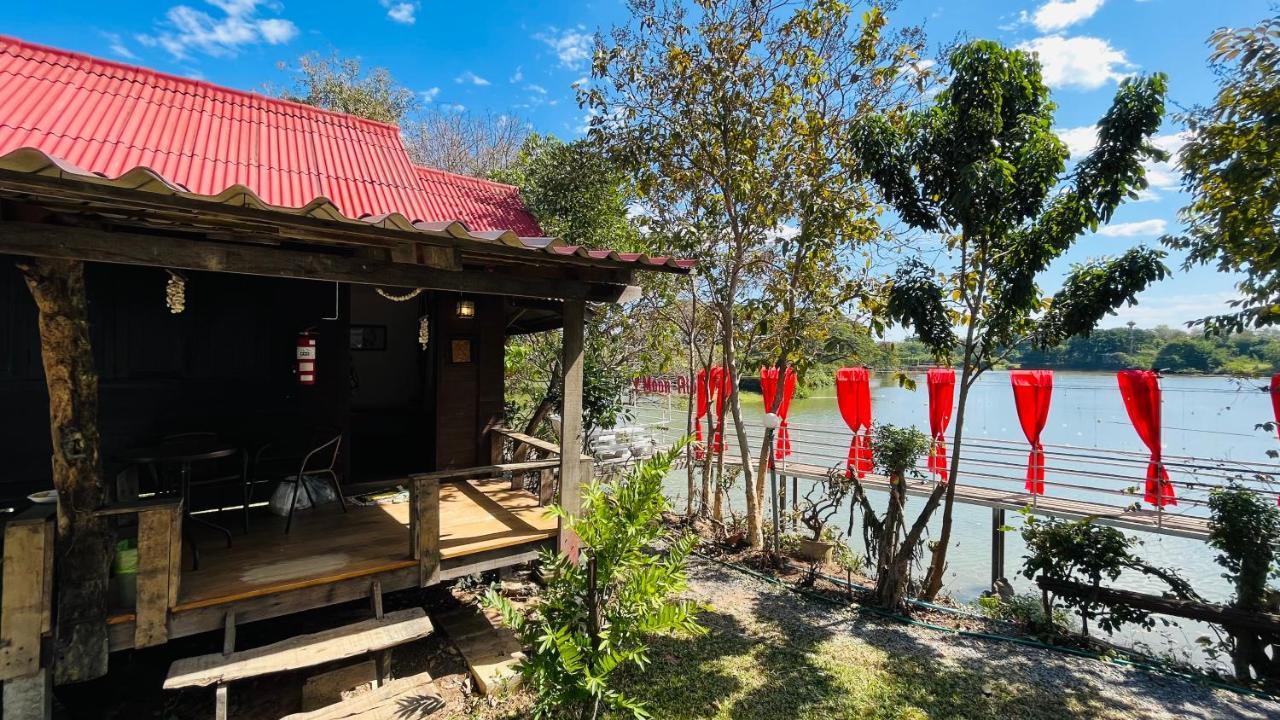 Moon River Resort Phimai Екстер'єр фото