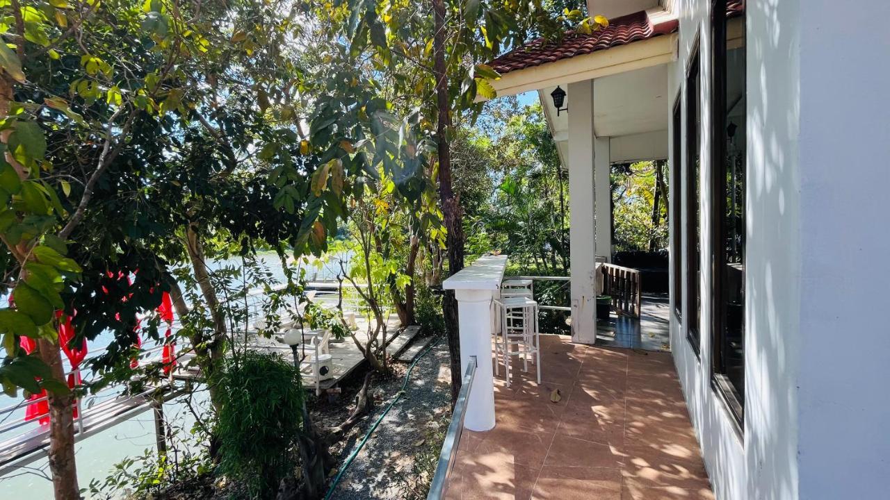 Moon River Resort Phimai Екстер'єр фото