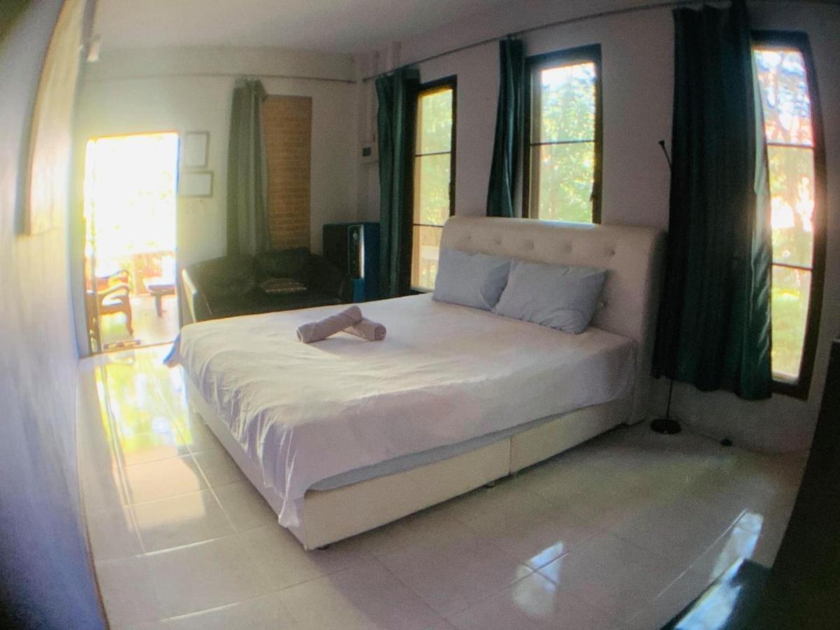 Moon River Resort Phimai Екстер'єр фото