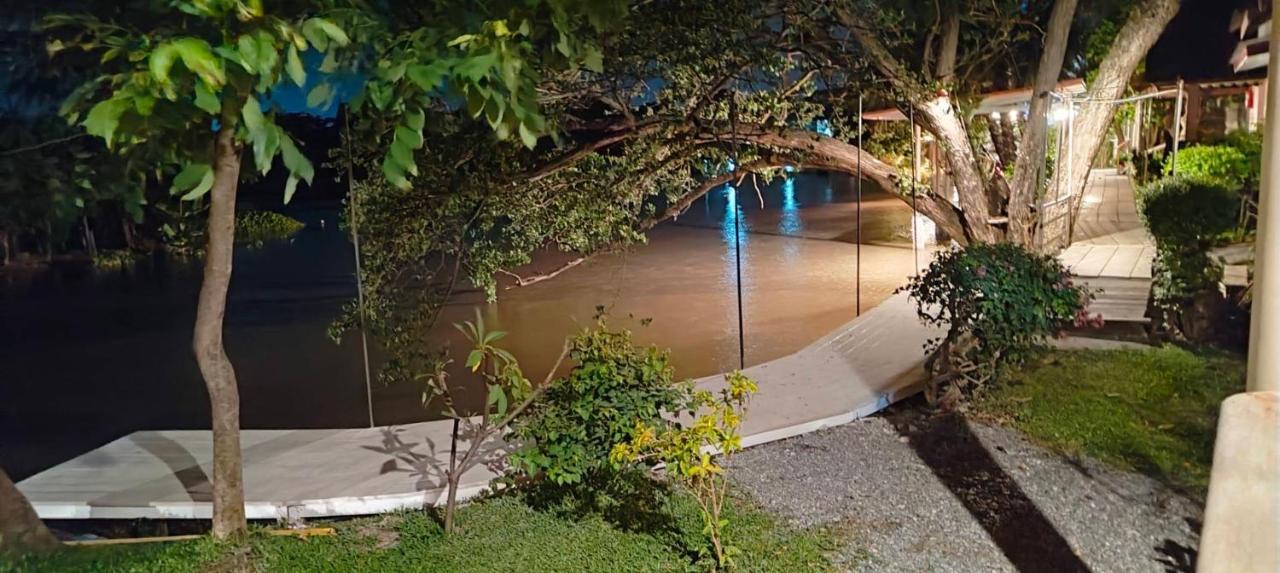 Moon River Resort Phimai Екстер'єр фото